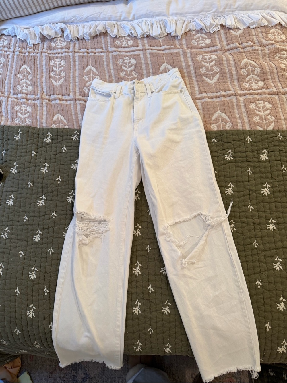 Madewell White Distressed Boyfriend Jeans